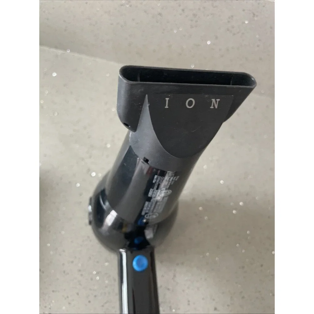 FHI Heat Technique Nano Weight Pro Tech Dryer 1500 Watts Hair Blow Dryer Black